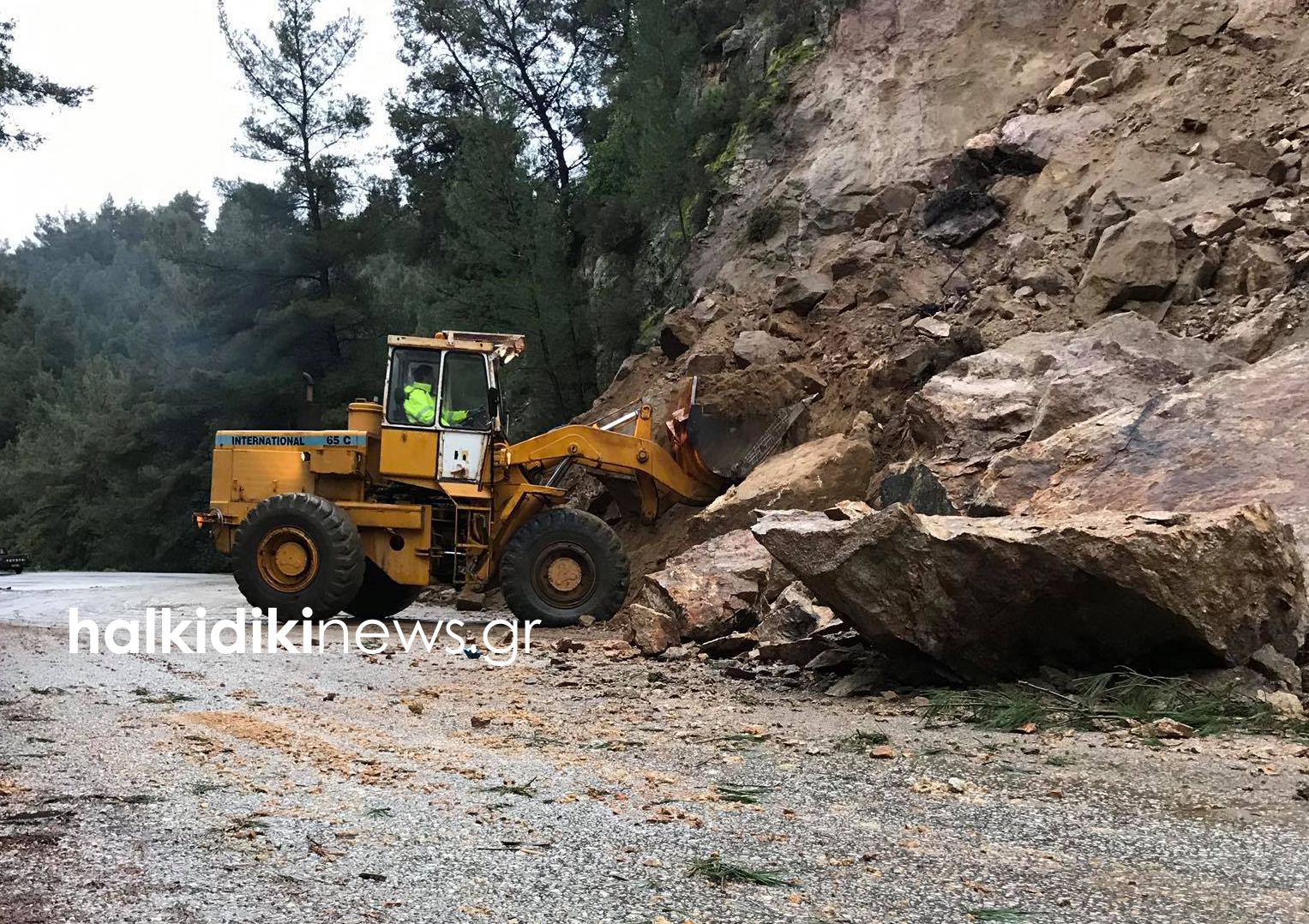 Χαλκιδική: Φοβούνται τις κατολισθήσεις οι αρμόδιοι  E2