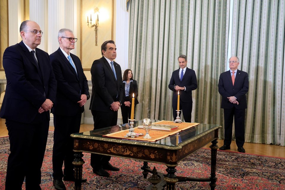 Στιγλιότυπο από την ορκωμοσία των νέων υπουργών Στιγλιότυπο από την ορκωμοσία των νέων υπουργών