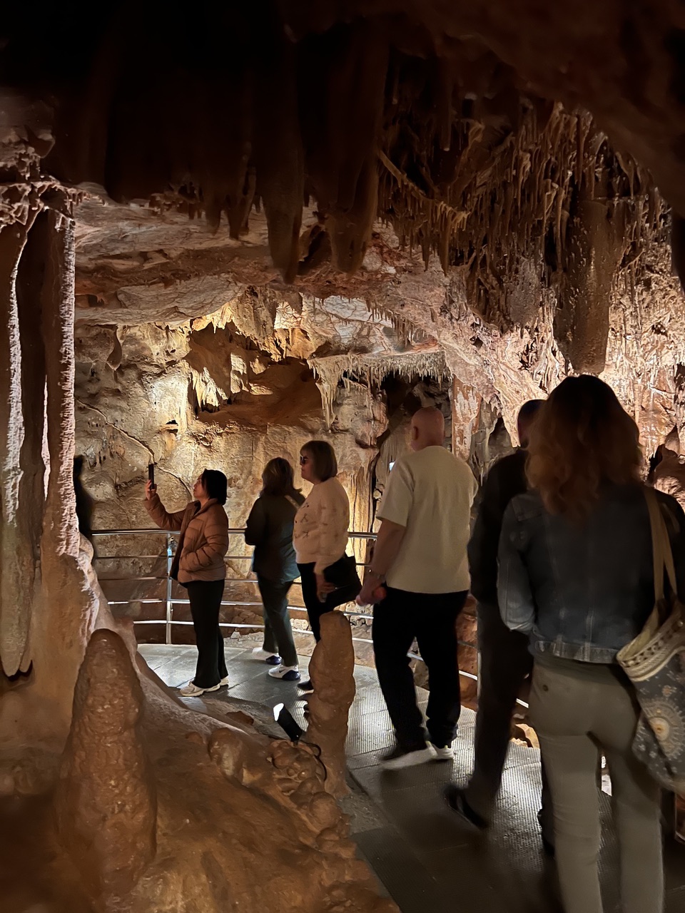 Fam trip στο σπήλειο Πετραλώνων