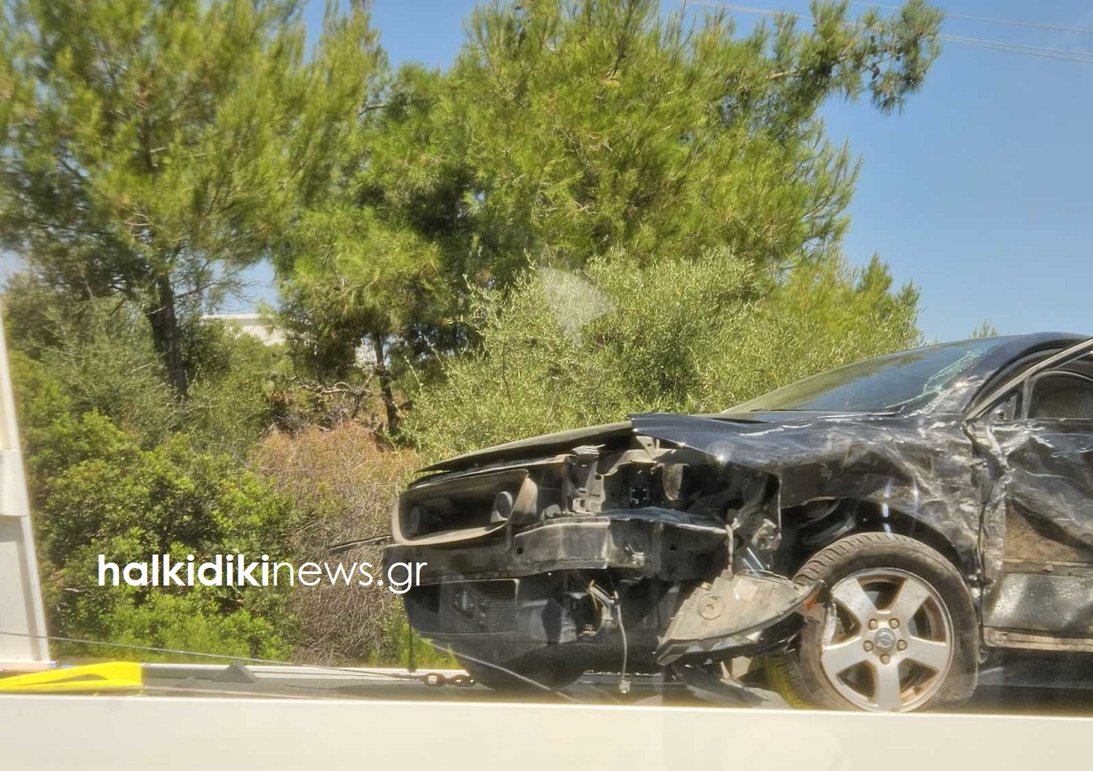 Τροχαίο ατύχημα στο Τρίκορφο Χαλκιδικής