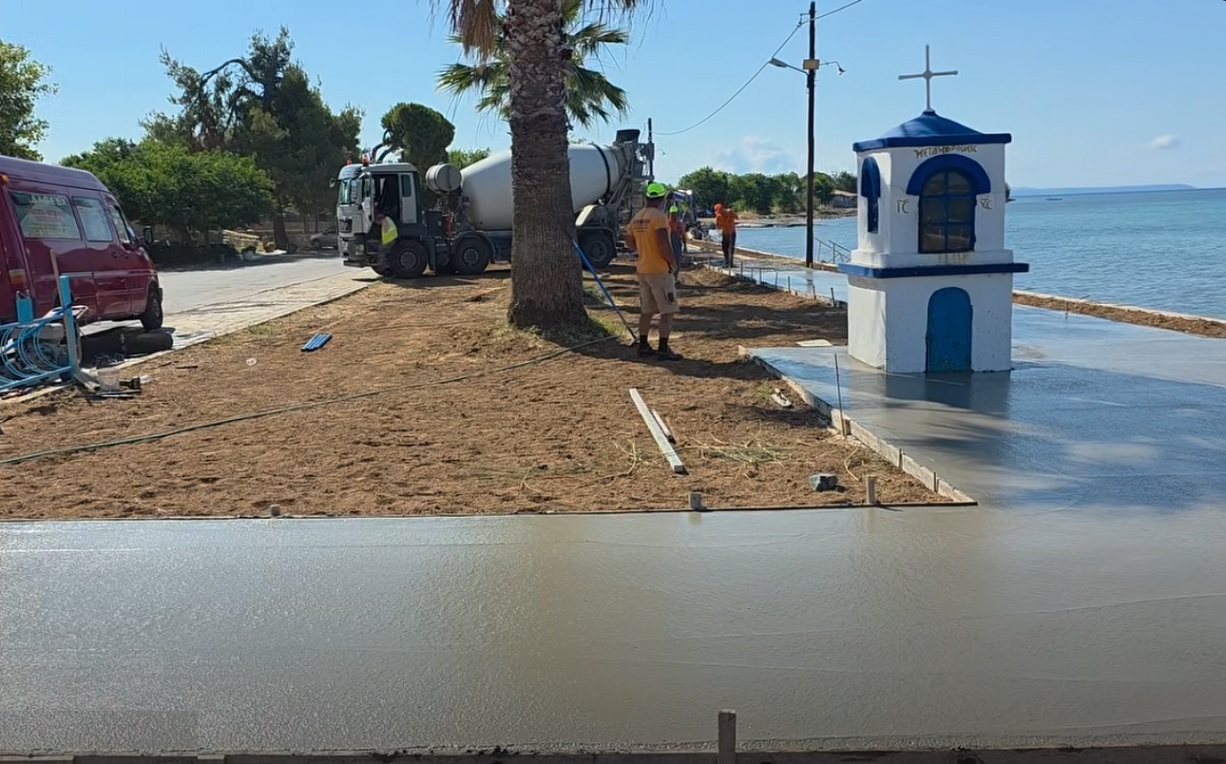 Εικόνα από τις εργασίες ανάπλασης στη Μαγαζάρα Νέας Τρίγλιας Εικόνα από τις εργασίες ανάπλασης στη Μαγαζάρα Νέας Τρίγλιας