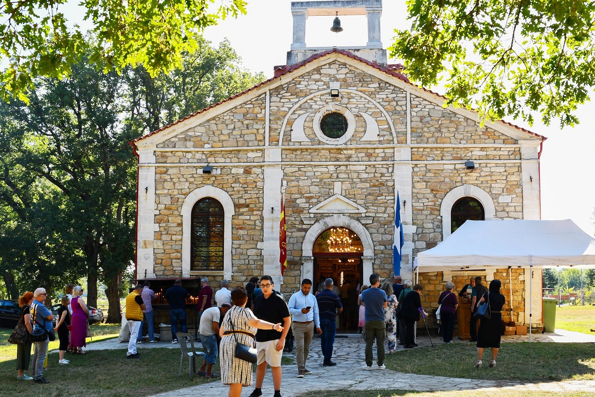 Ο Ναός της Αγίας Παρασκευής στην Αρναία Ο Ναός της Αγίας Παρασκευής στην Αρναία