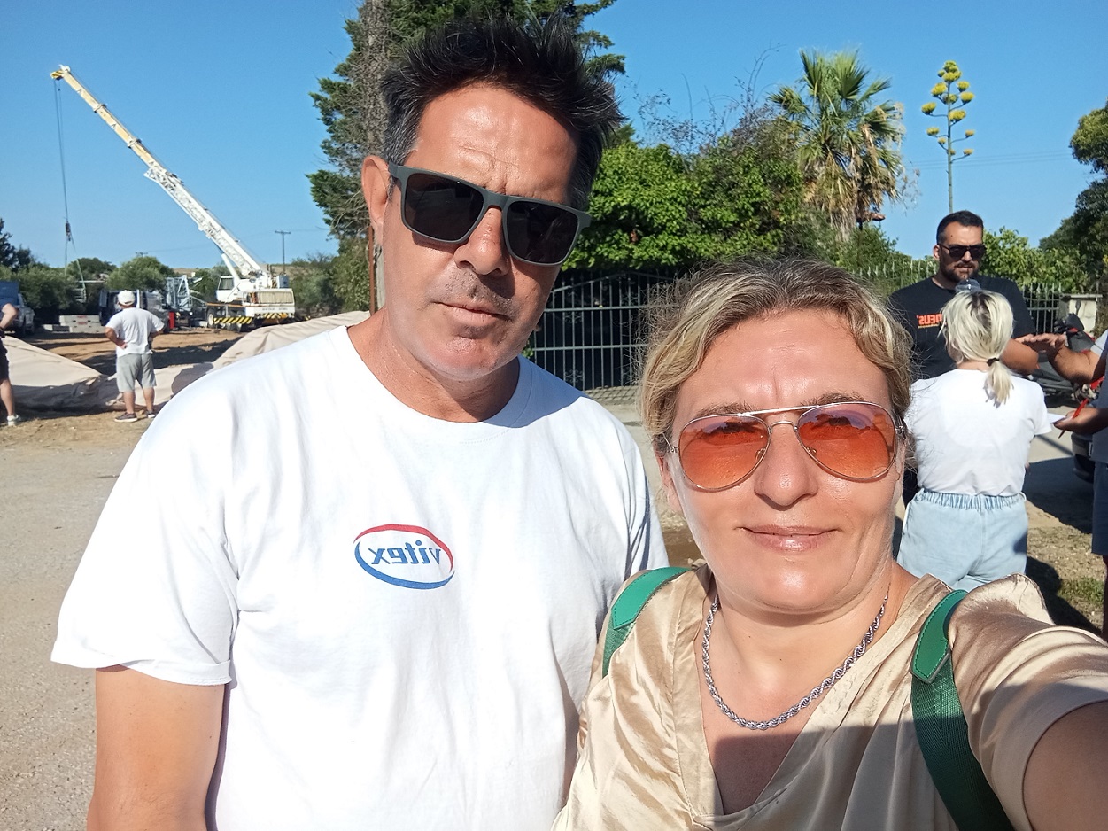 Ο πρόεδρος της Αφύτου Ξ. Γρηγορίου και η Μαρία Παπαδημητρίου Ο πρόεδρος της Αφύτου Ξ. Γρηγορίου και η Μαρία Παπαδημητρίου
