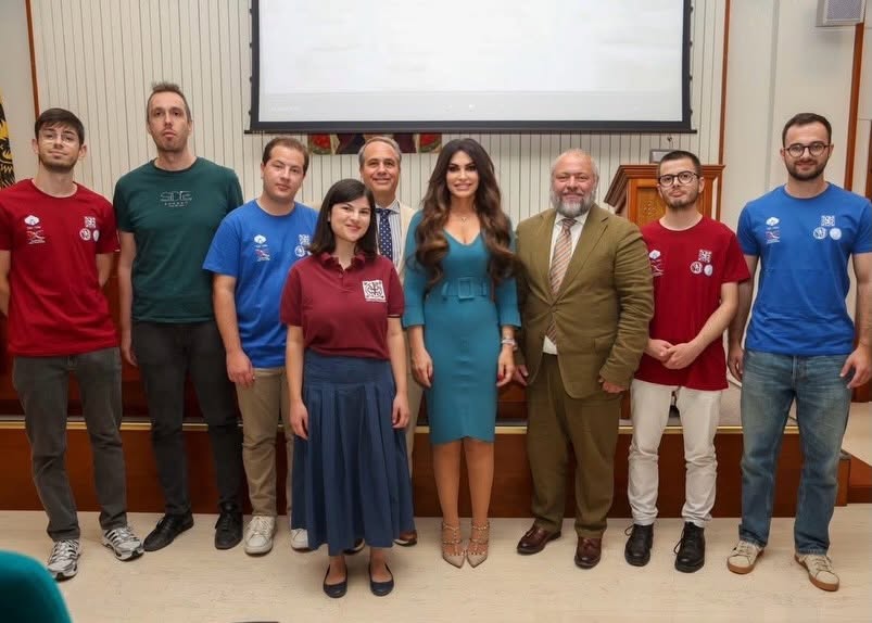 H Πρέσβης των ΗΠΑ Kimberly Guilfoyle στο Ίδρυμα Ορμύλιας H Πρέσβης των ΗΠΑ Kimberly Guilfoyle στο Ίδρυμα Ορμύλιας