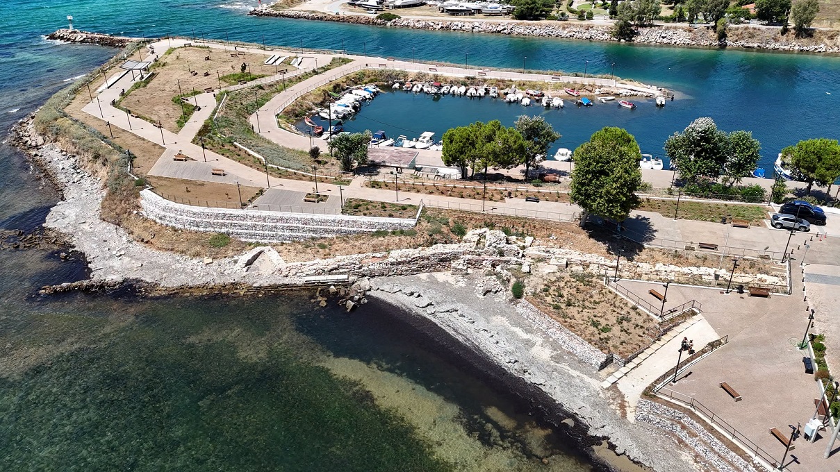 Διατείχισμα της Νέας Ποτίδαιας Διατείχισμα της Νέας Ποτίδαιας