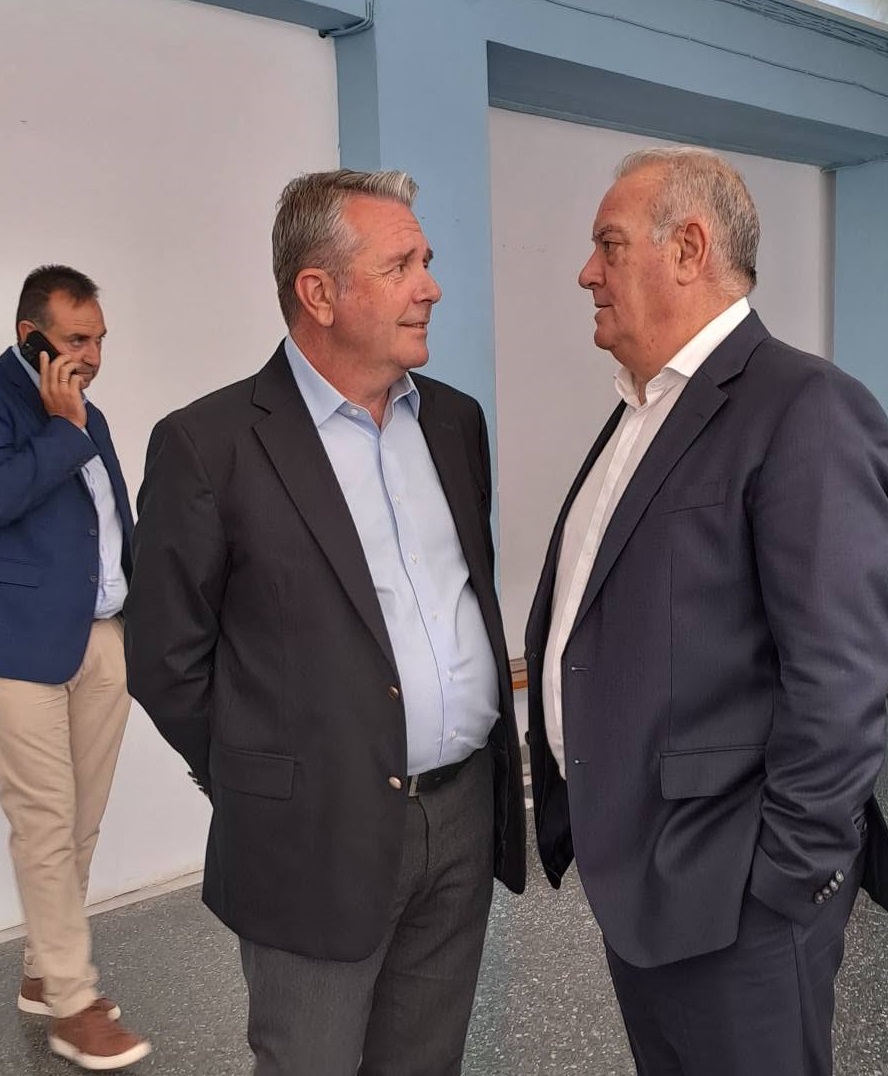 Εμμανουήλ και Γιώργος στον αγιασμό της ΣΑΕΚ Εμμανουήλ και Γιώργος στον αγιασμό της ΣΑΕΚ